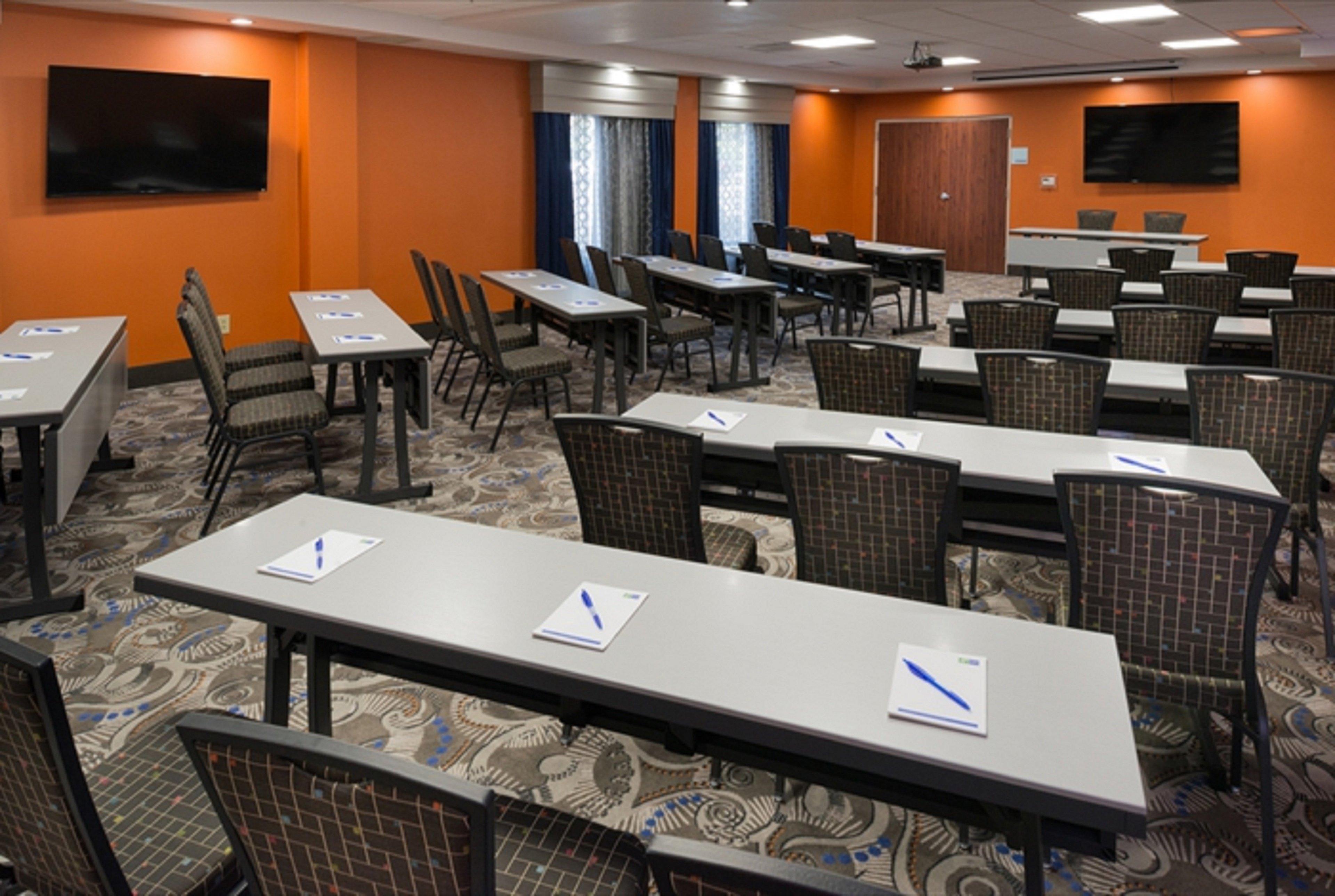 Holiday Inn Express & Suites Nashville Southeast - Antioch By Ihg Exterior photo