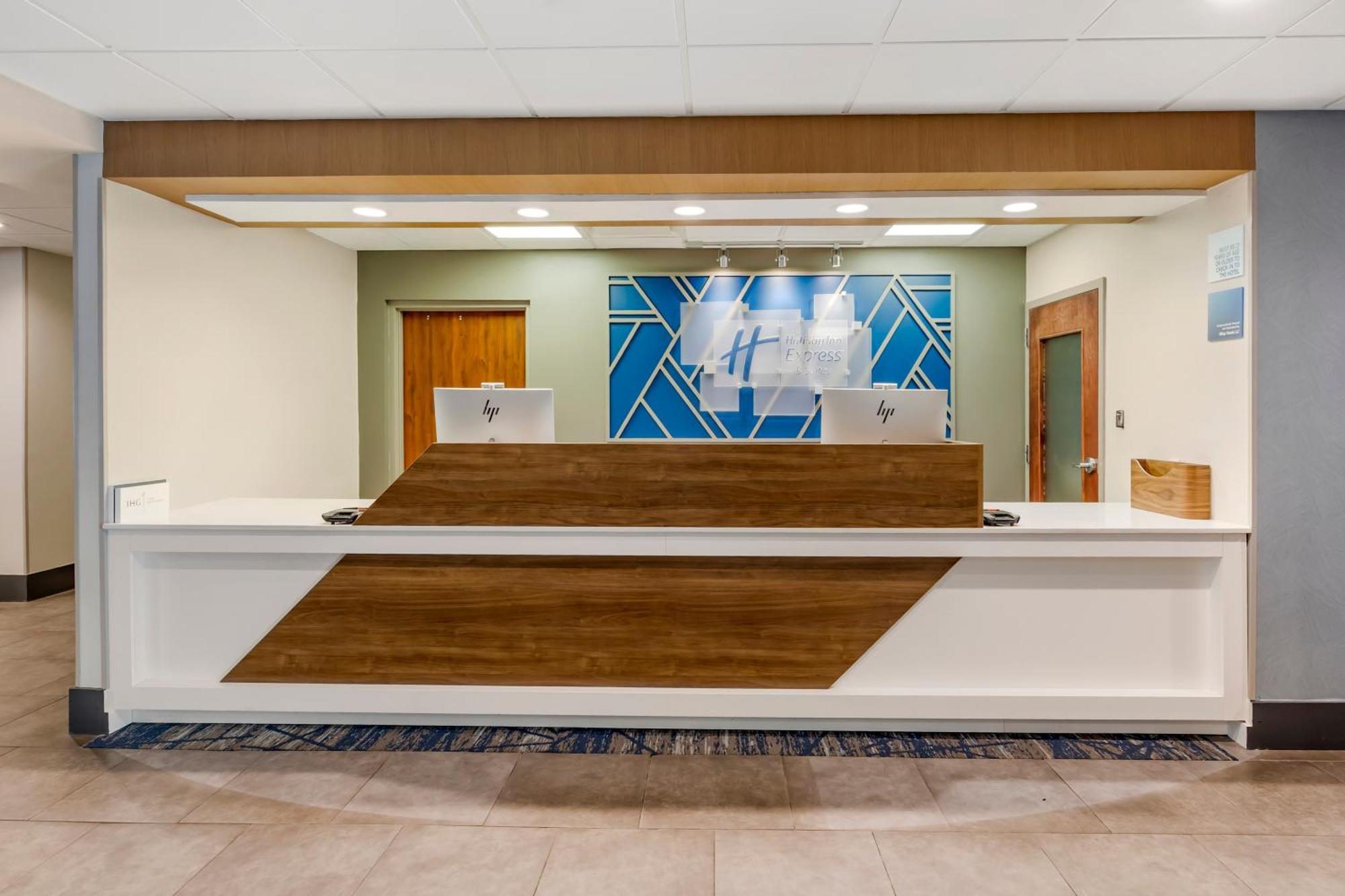 Holiday Inn Express & Suites Nashville Southeast - Antioch By Ihg Exterior photo