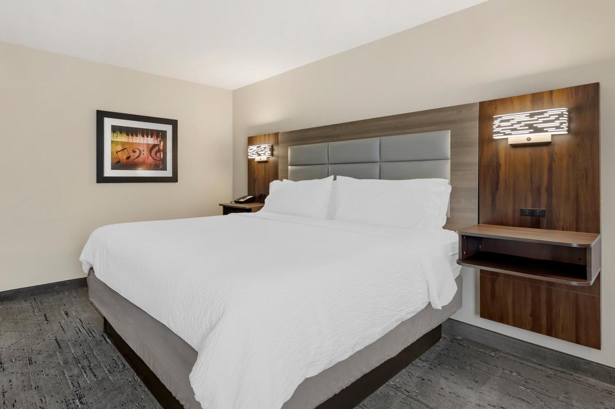 Holiday Inn Express & Suites Nashville Southeast - Antioch By Ihg Exterior photo